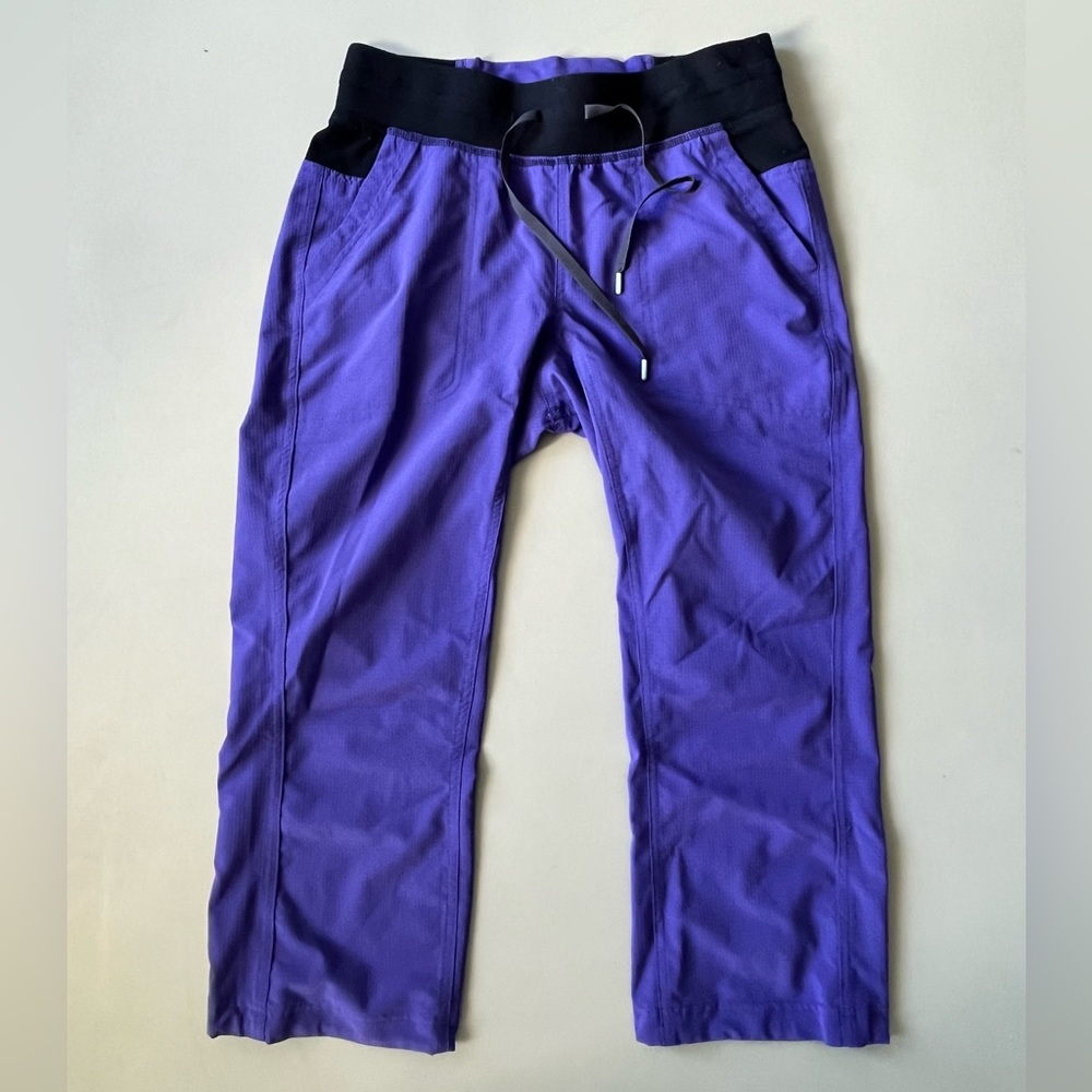 Title Nine Women’s Purple with Black Trim Capri Length Athletic Active Pants